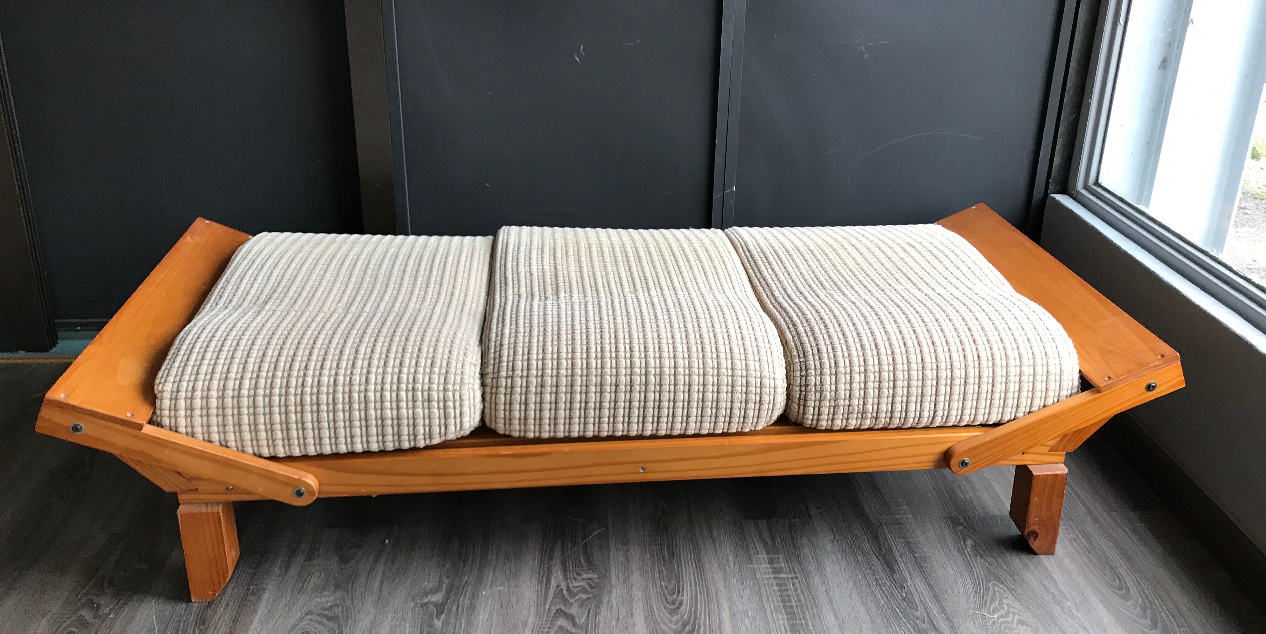 Sofa day bed vintage light wood