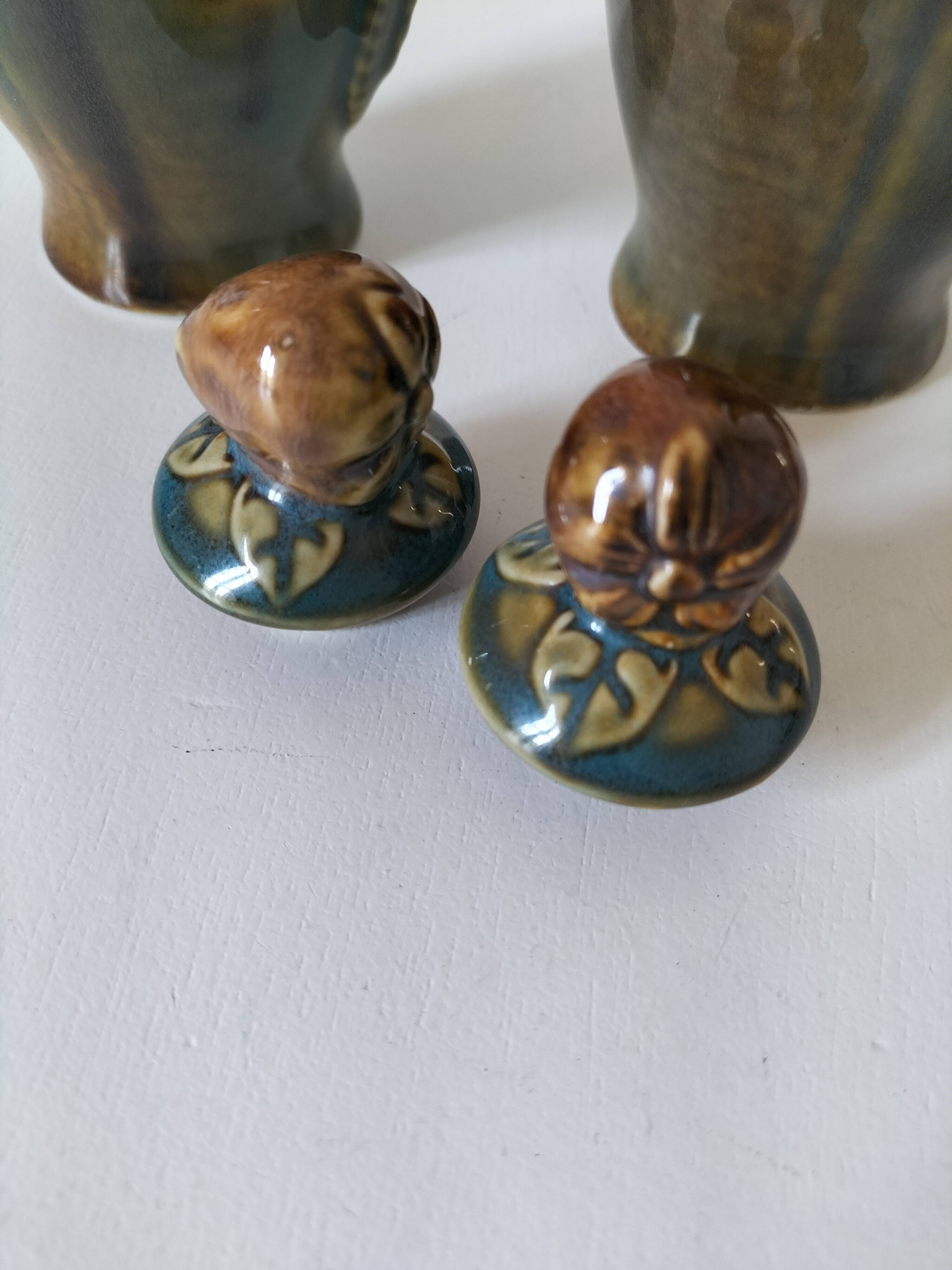 Ensemble de table en céramique émaillée à décor en relief années 70