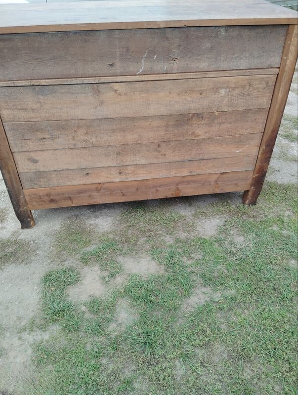 Very Louis XV solid cherry wood.