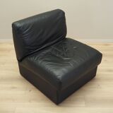 Black leather pouffe/armchair, Italian design, 1960s, production: Italy