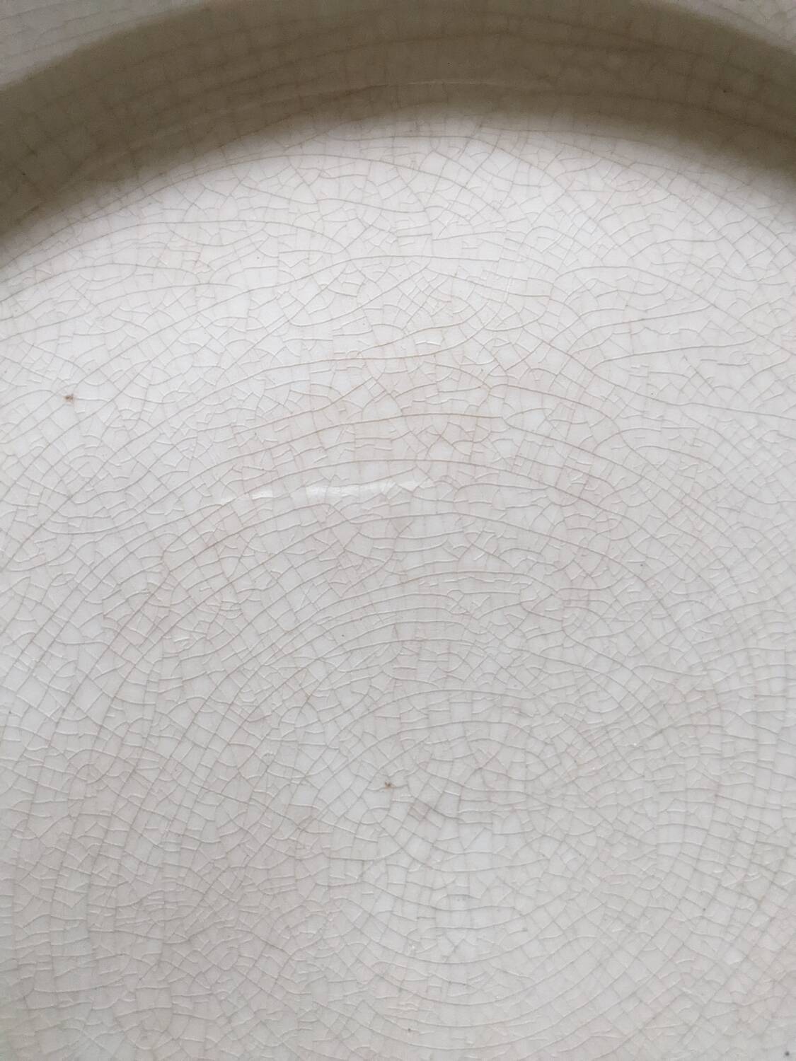 Iron earth dish, Gien, Clara