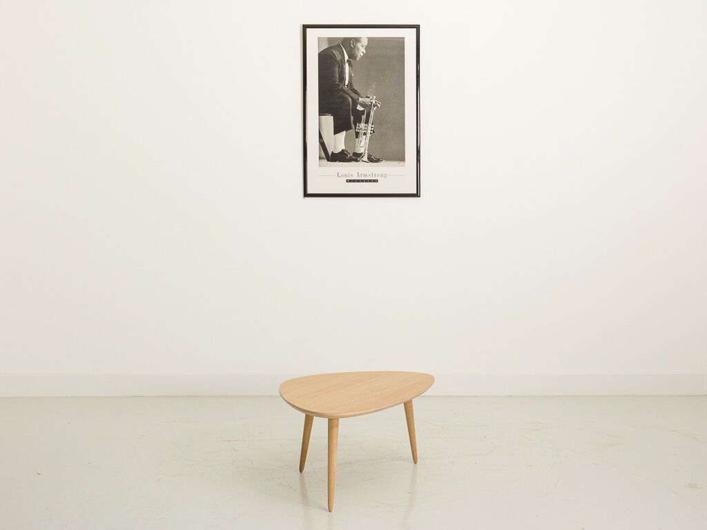 Oak coffee table (82x56cm)