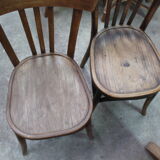 Ensemble d'une table et 4 chaises de bistrot