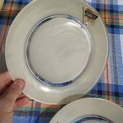 Service d’assiettes Duralex neuf 14 pièces avec étiquettes