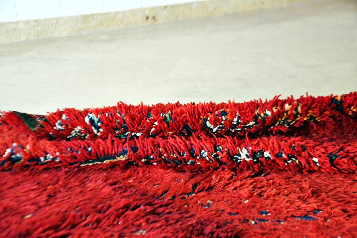 Moroccan Berber rug Beni Mguild vintage 255 x 206 cm