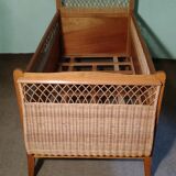 Children's bed wood and rattan feet compas vintage 60s