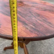 Antique round mahogany guéridon – Tripod central leg – 19th century