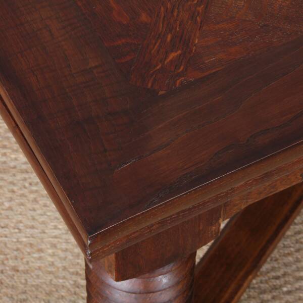 Extendable dining table, French craftsmanship from the 1940s.