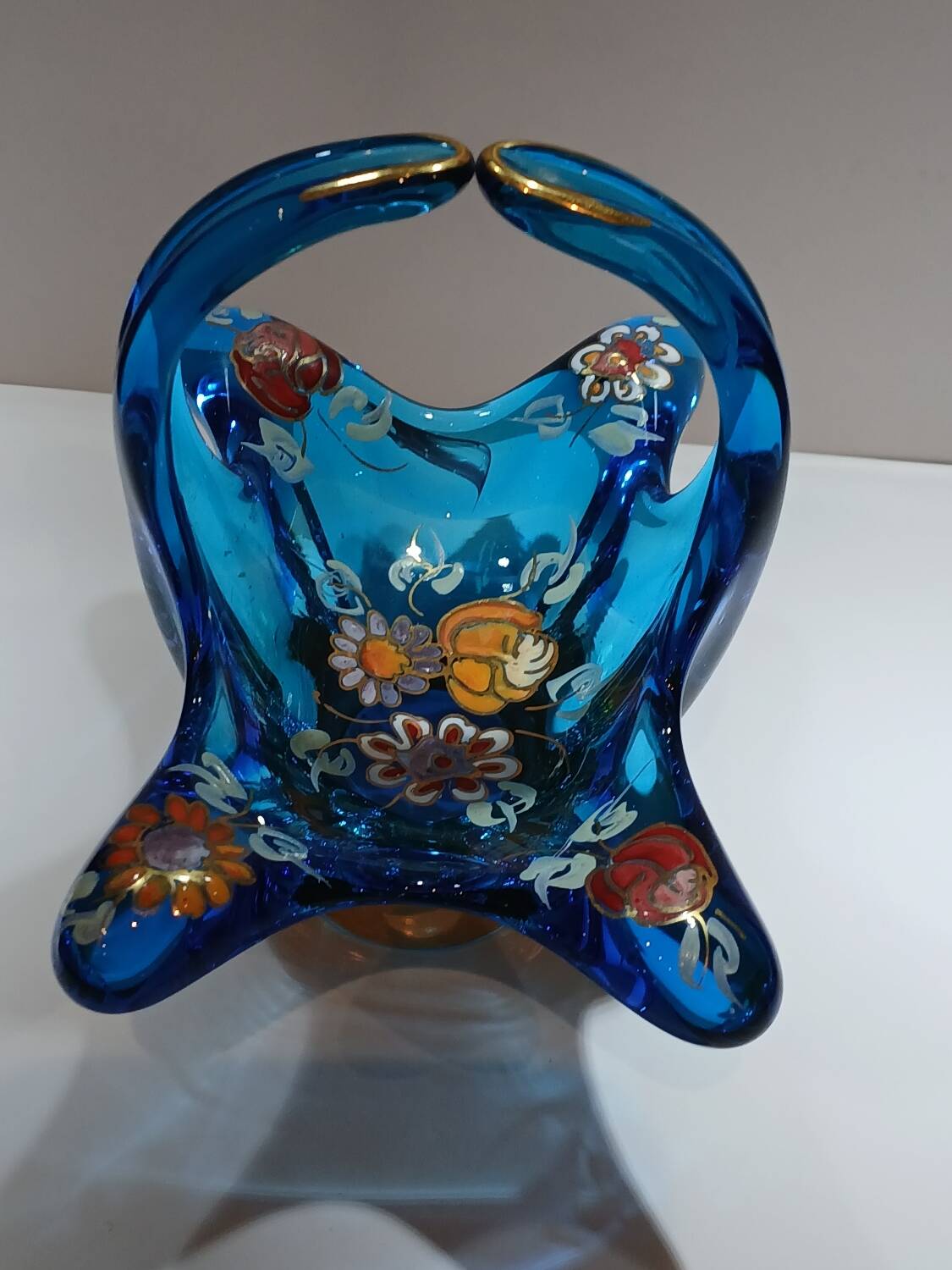 Vintage blown glass basket of Spanish art signed ROYO.