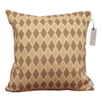 Amber geometric pattern cushion cover - 50 x 50