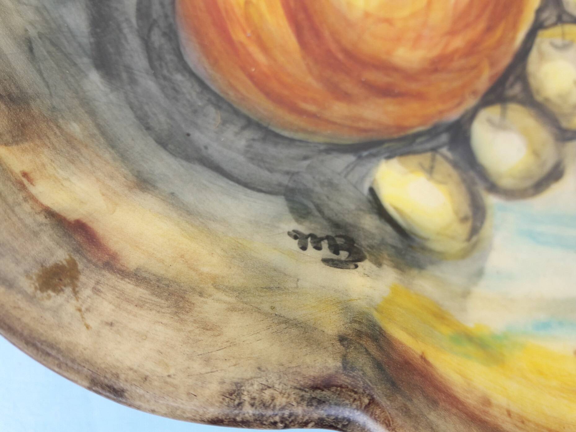 Ceramic fruit dish or bowl