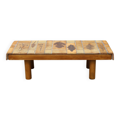 Table basse attr. à Roger Capron, modèle ''Pain Brulé'', France, 1970