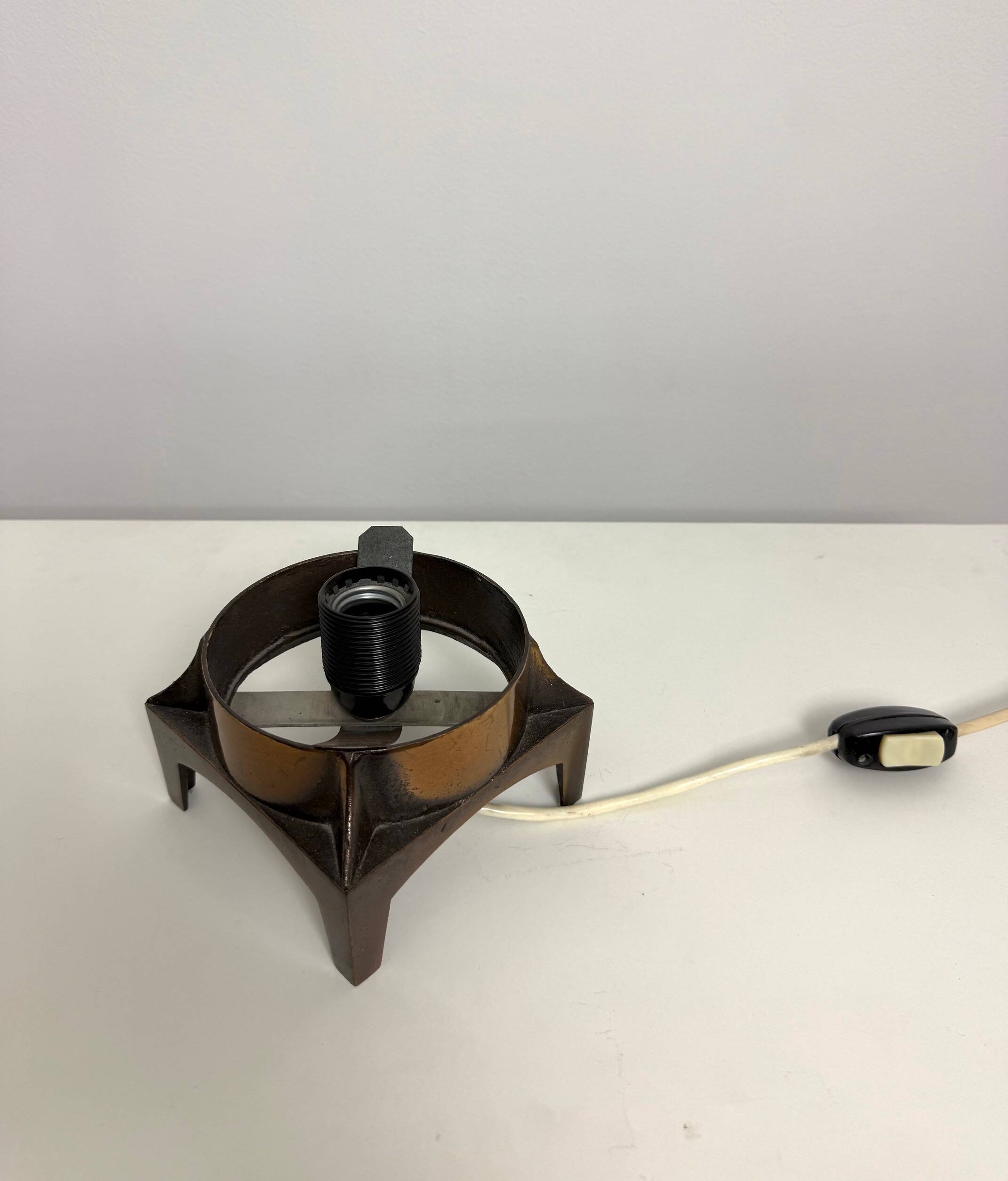 Mid-Century Modern 1960s-70s Table Lamp, Amber Glass Shade and Metal Base