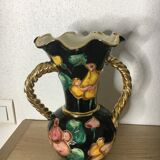 Vase Vallauris avec décor fleurs, dorure et anses torsadées