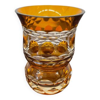 Petit vase en cristal de bohème taillée ref 360.012