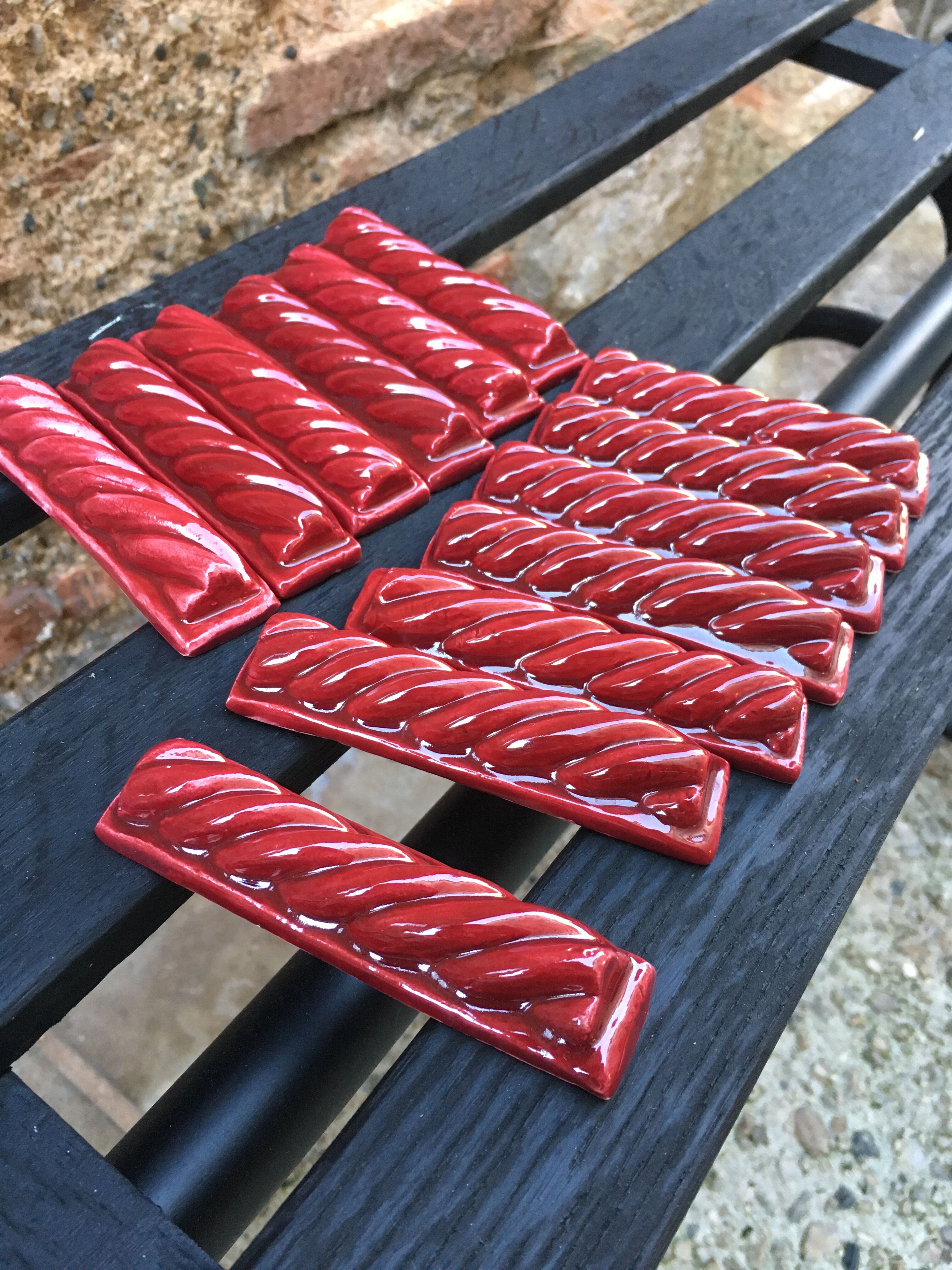 Ceramic knife holders