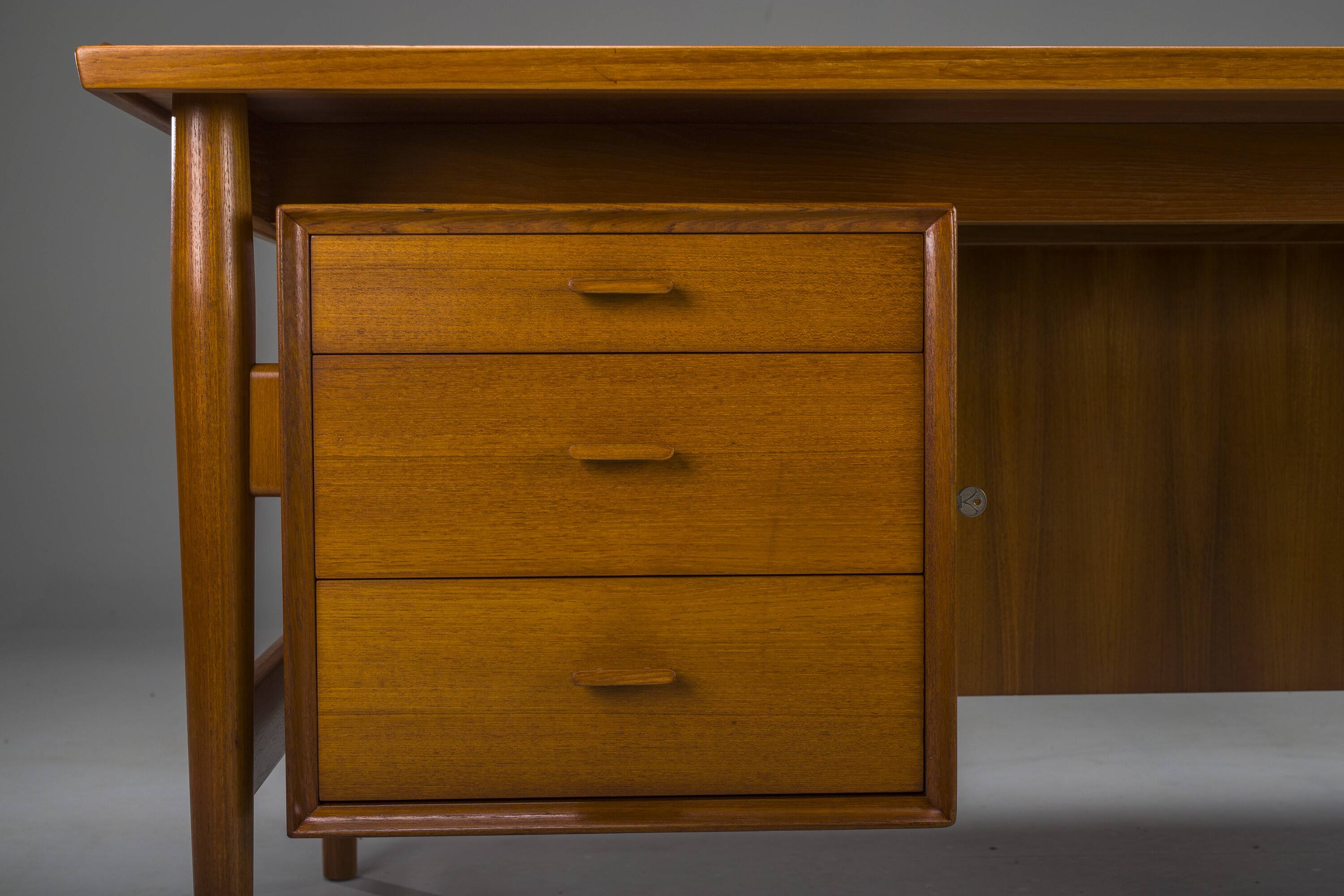 Model 207 Desk in Teak by Arne Vodder for Sibast, 1960s