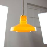 Lampe à suspension italienne du milieu du siècle en verre jaune et laiton