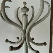 Porte manteau perroquet