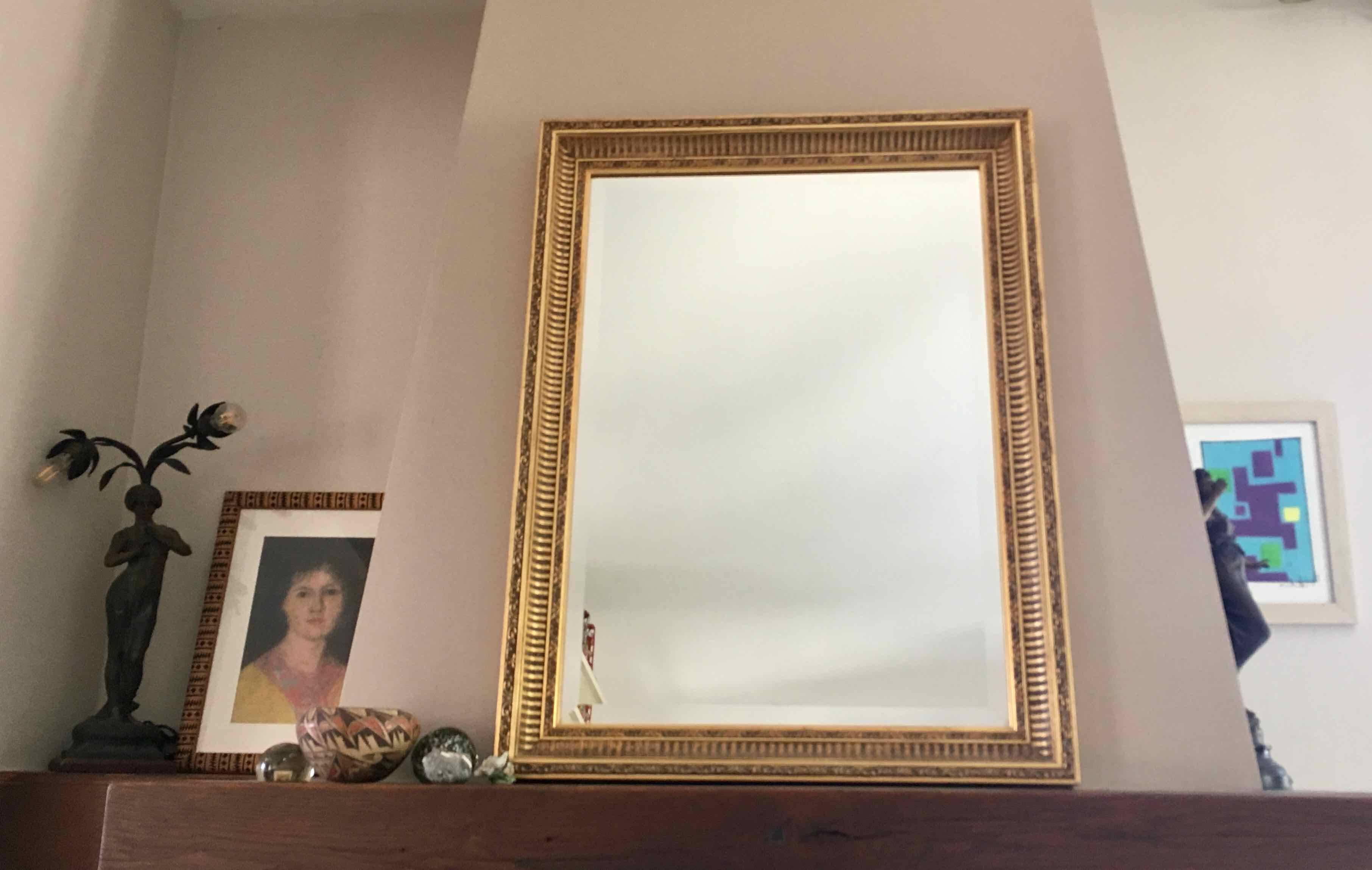 Beveled mirror 81x61cm