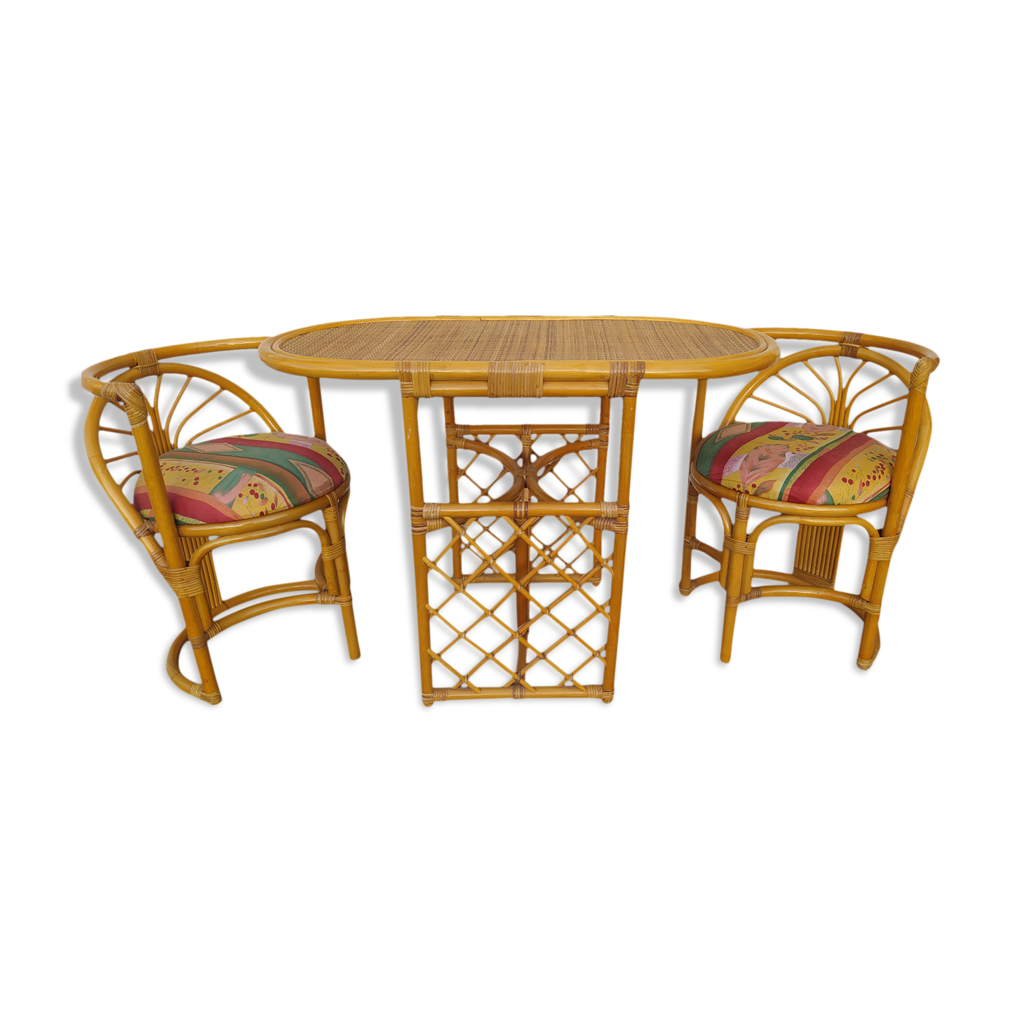 Vintage rattan tête-à-tête table with 2 armchairs