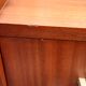 Commode vintage pieds fuseaux