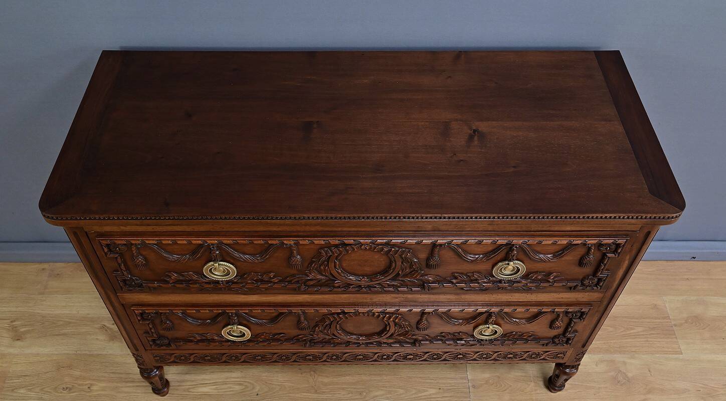 Walnut chest of drawers, Louis XVI style – Mid-20th century