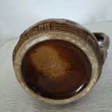 Wine pitcher