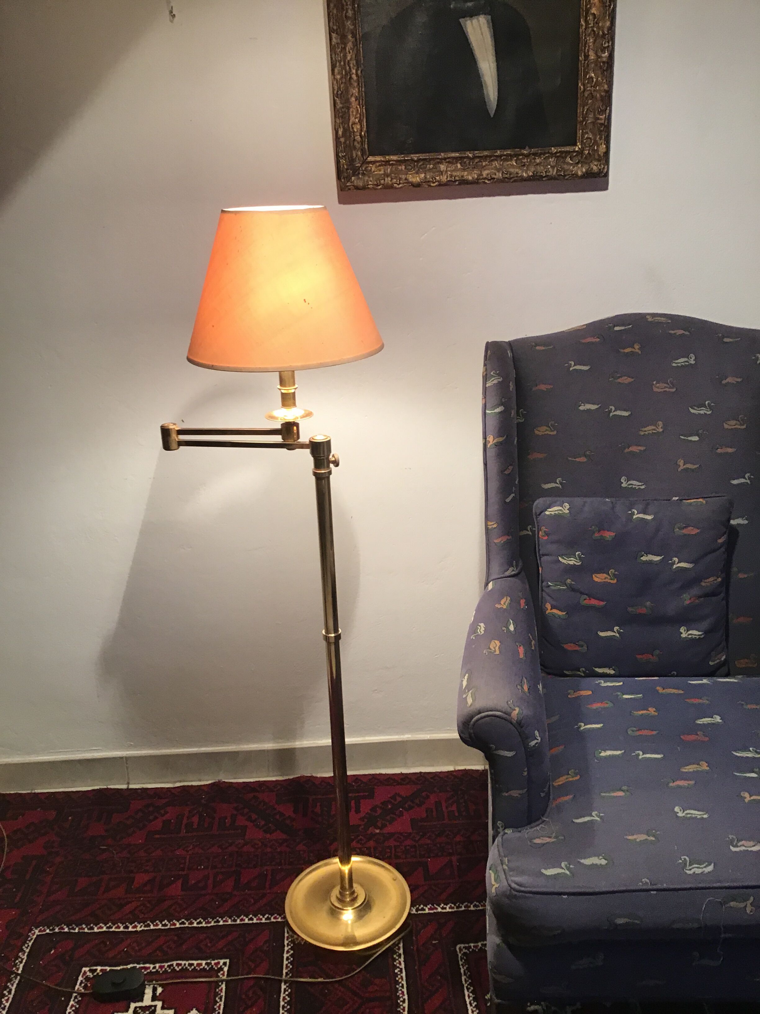 Floor lamp