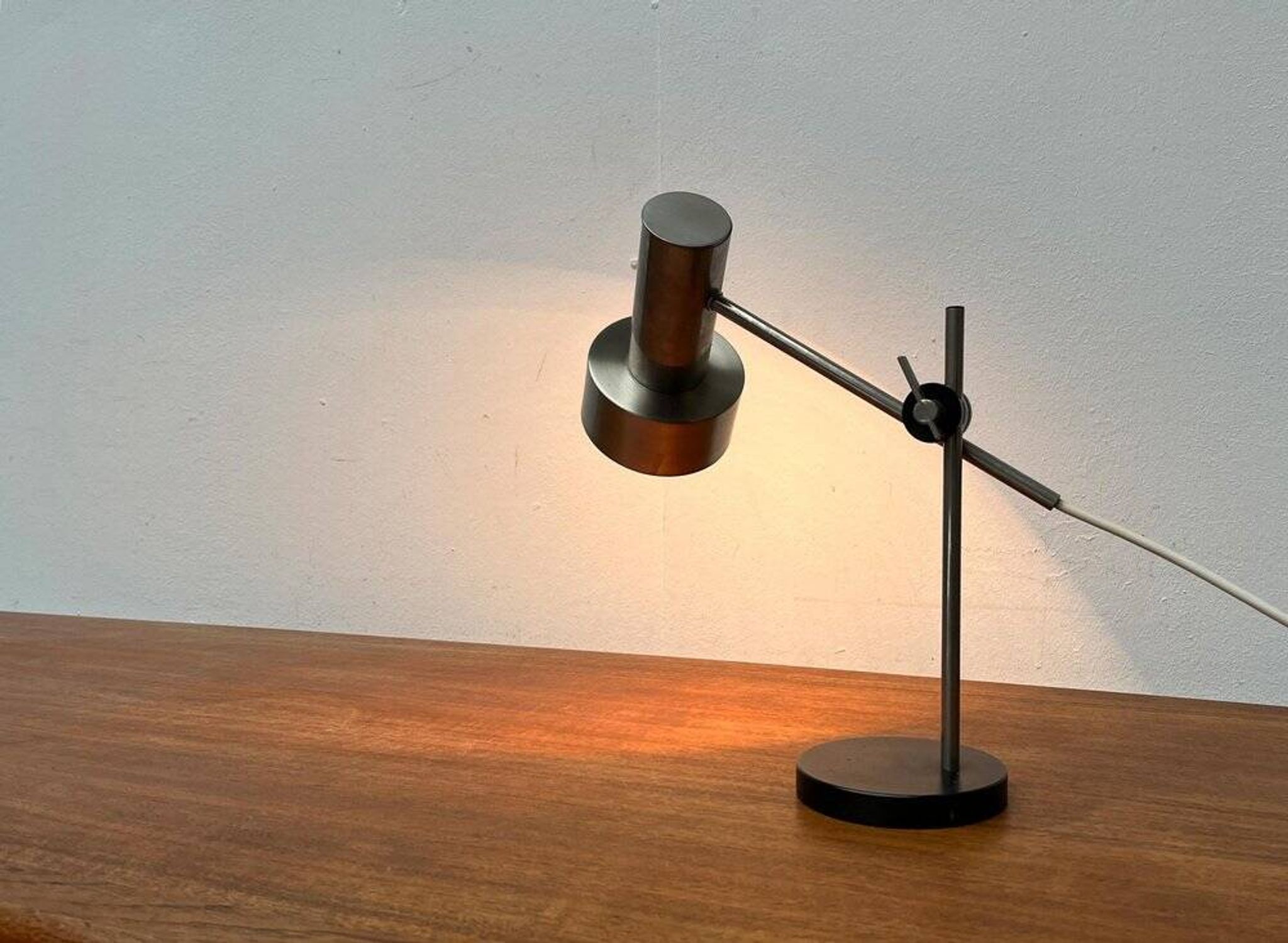 Lampe de table minimaliste milieu du siècle, années 1960