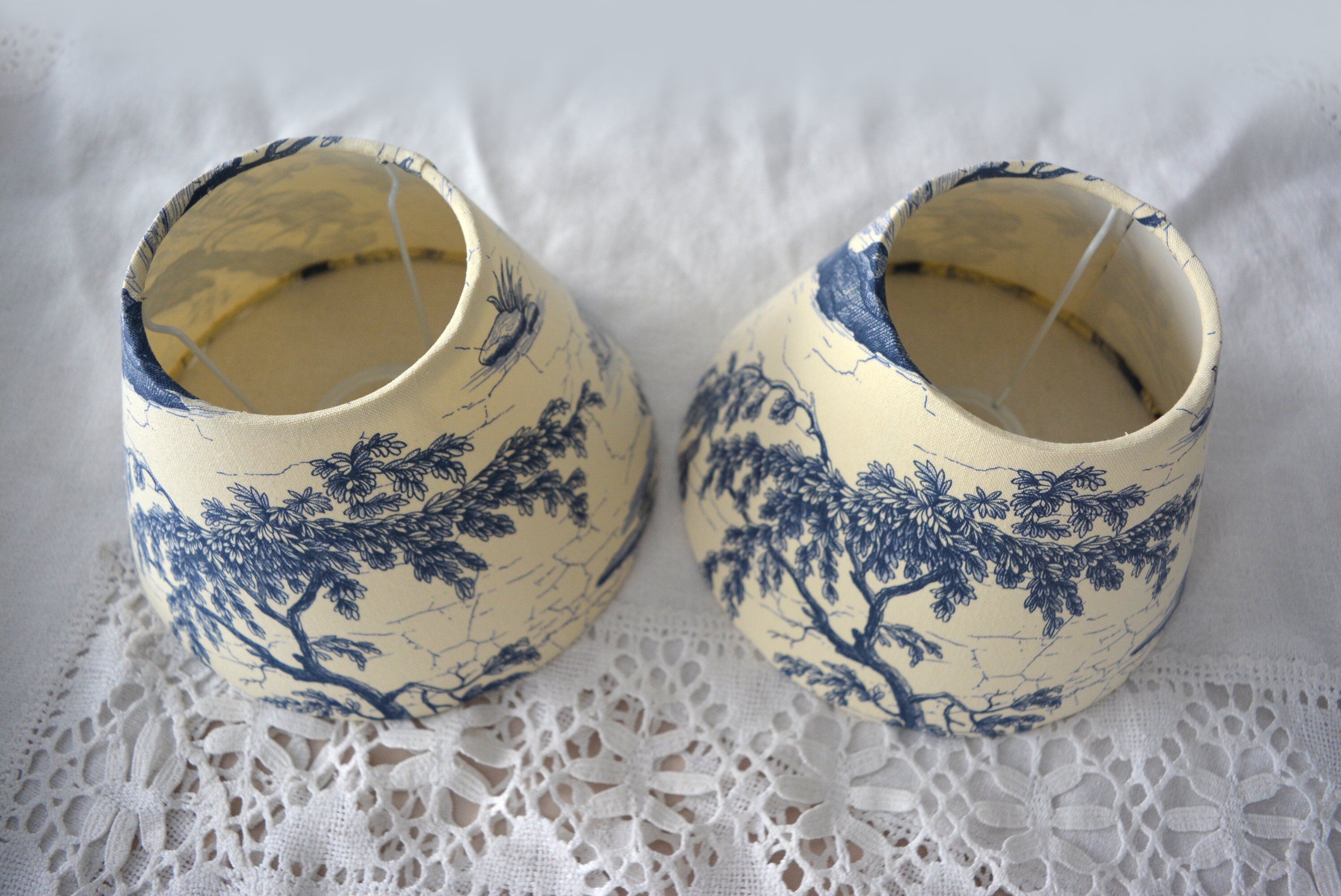 Set of 2 lampshades Toile Jouy