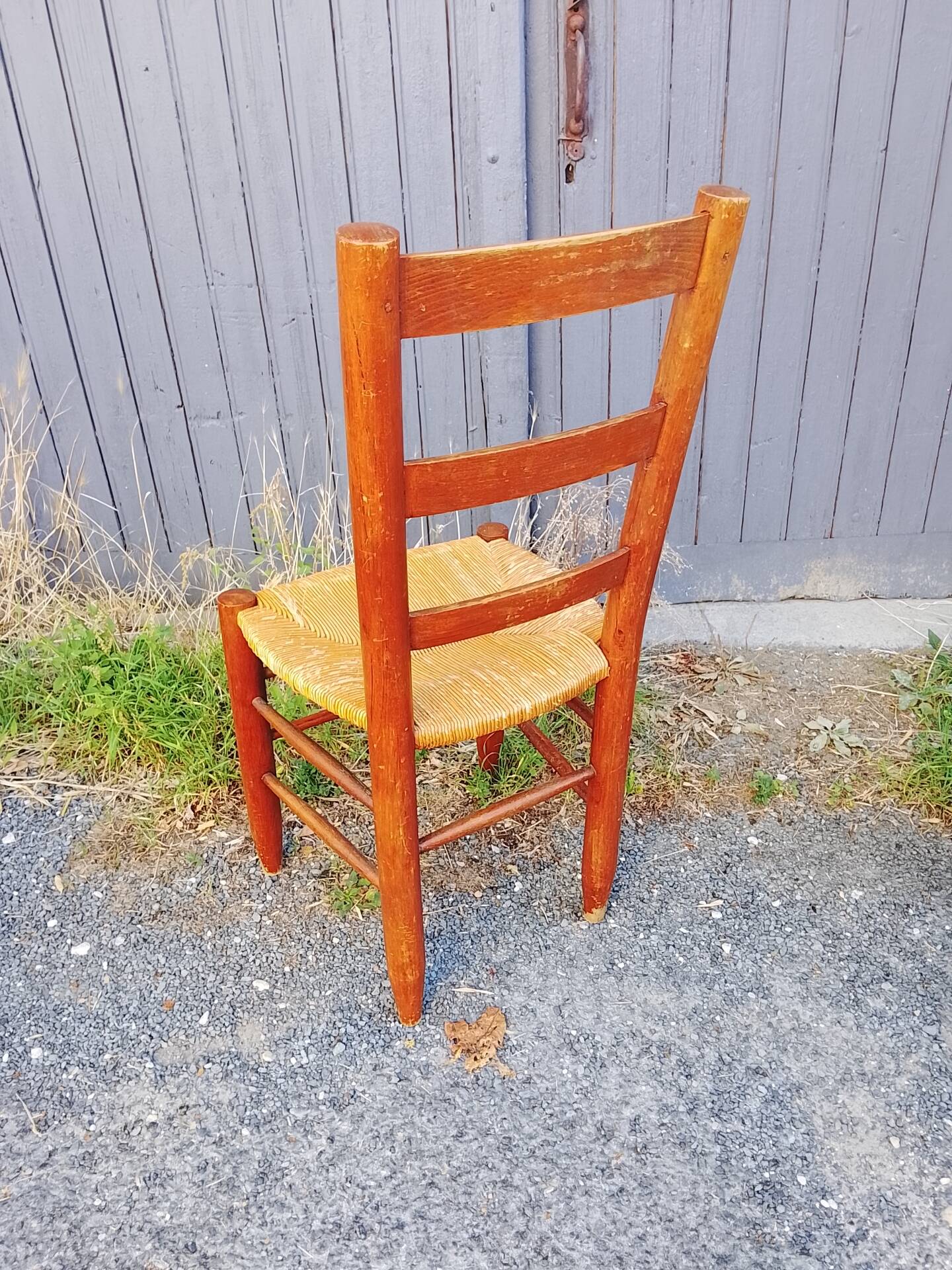 6 brutalist chairs