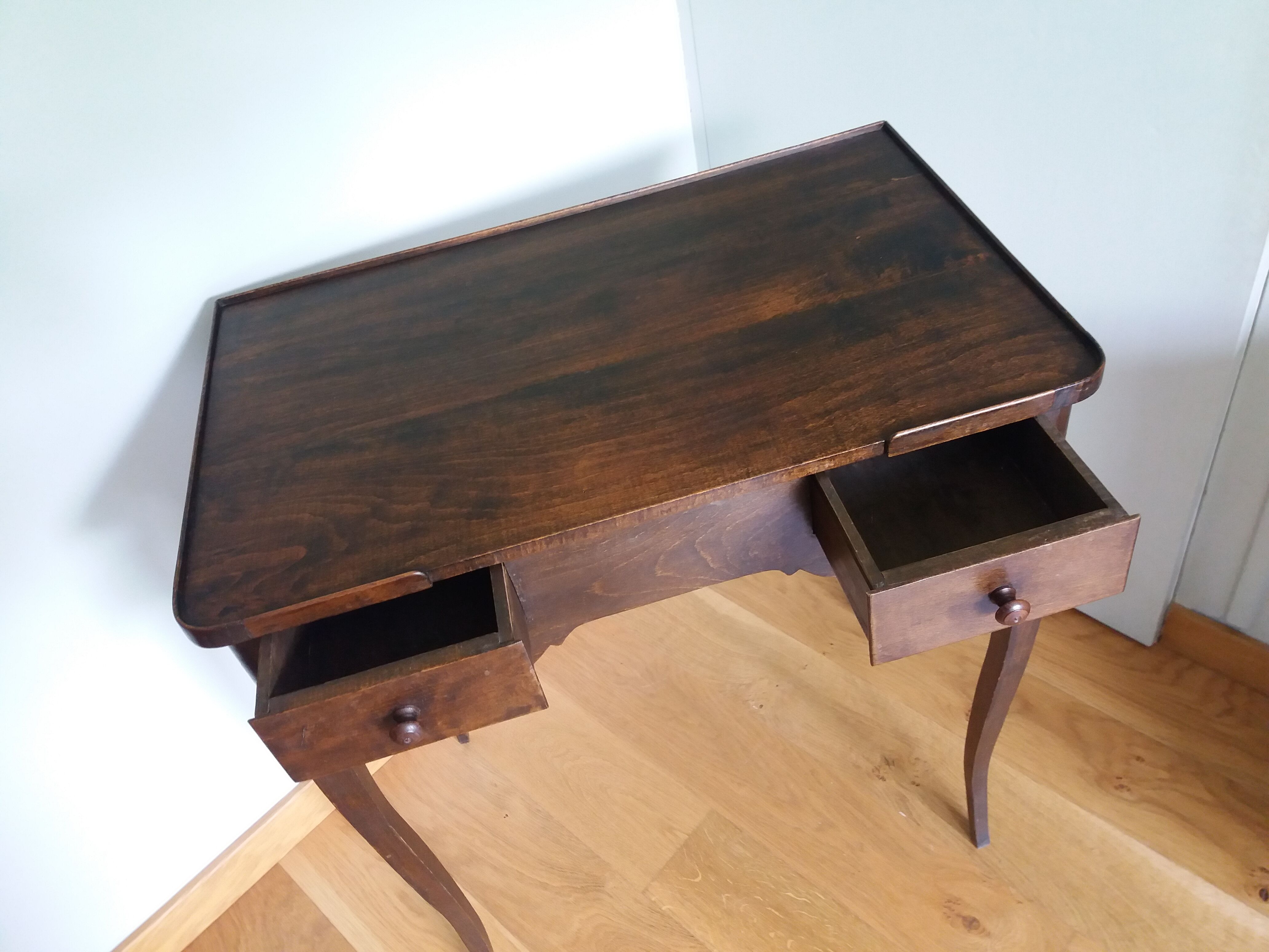 Toilet table console dressing table