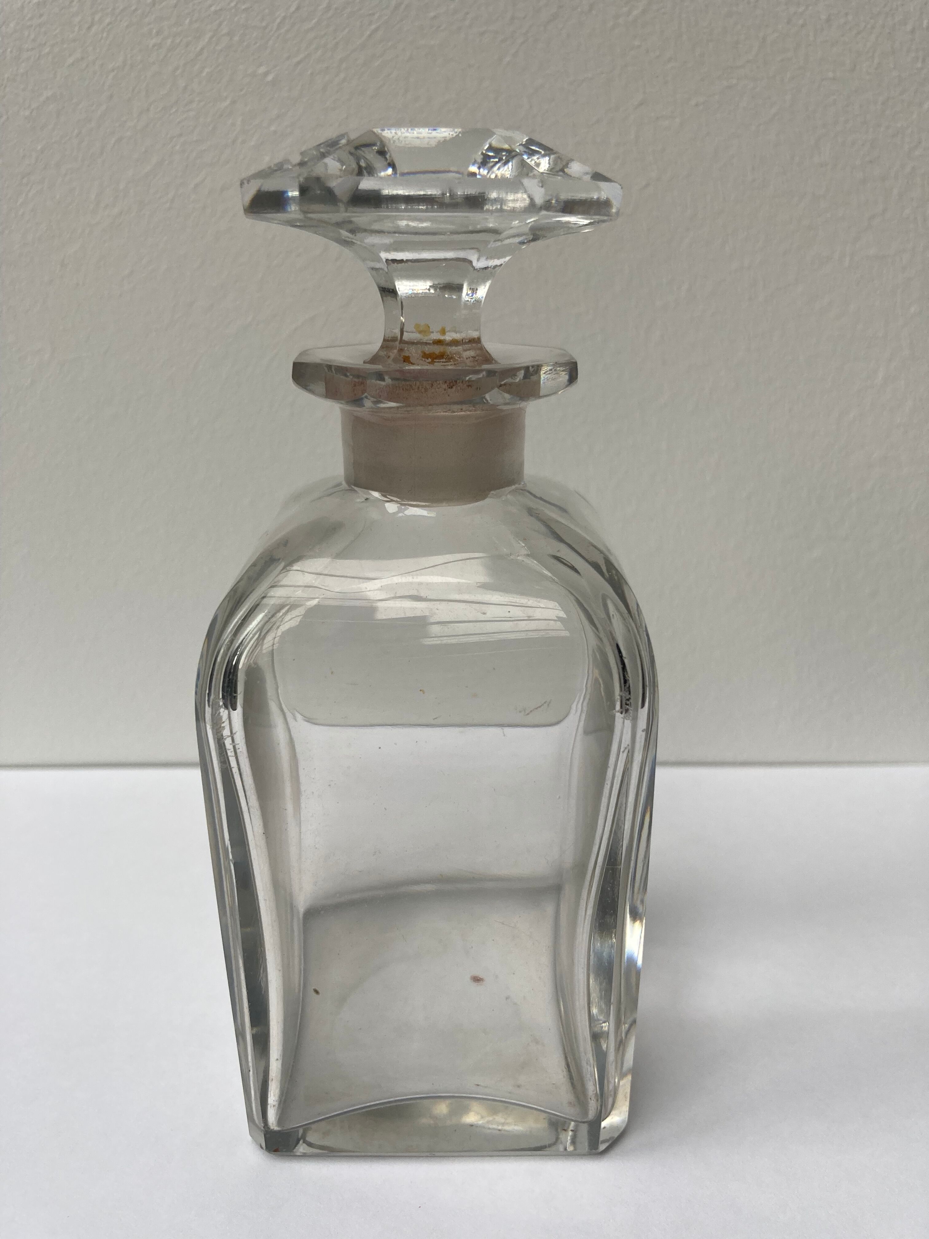 Perfume bottle crystal XIXth with cap facets