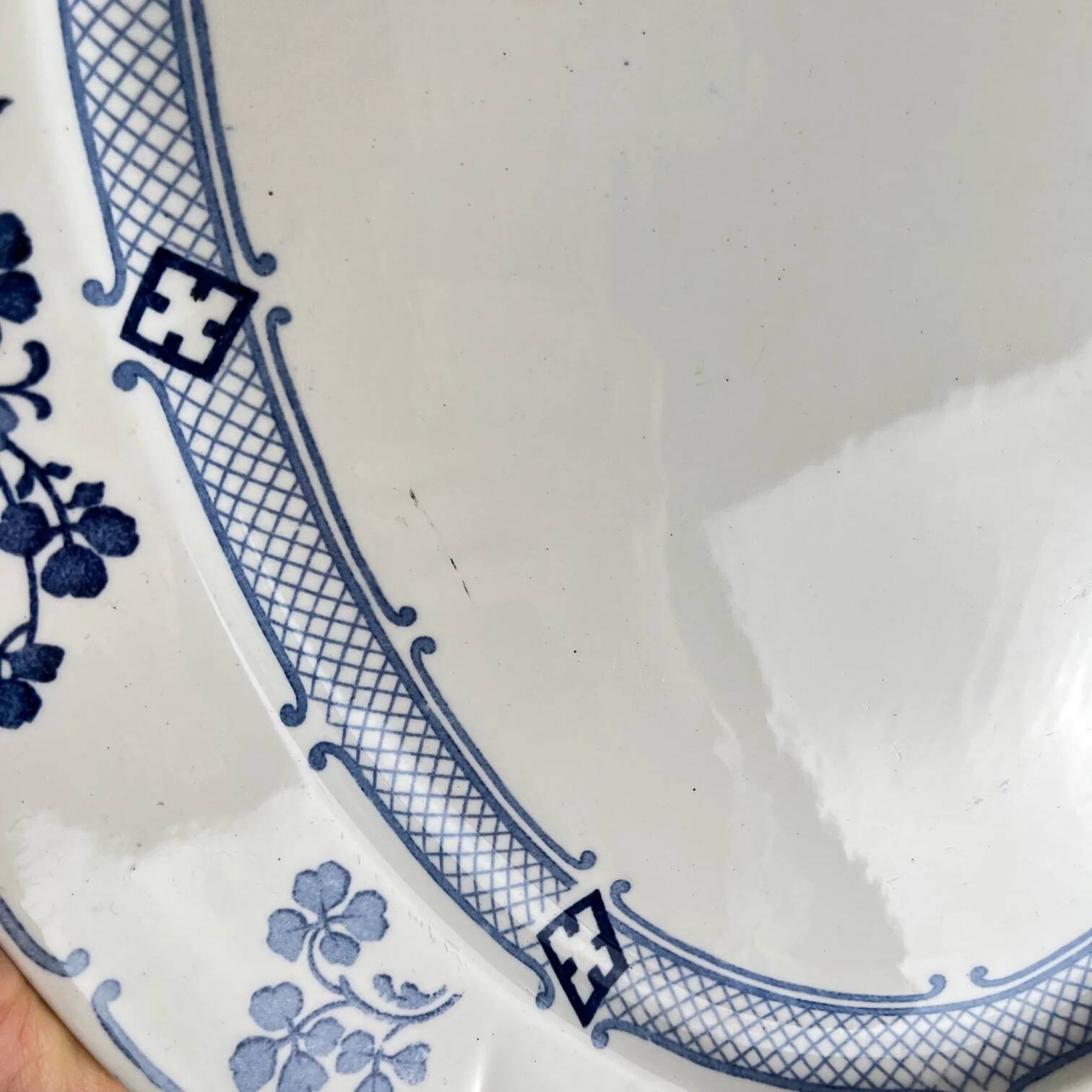 Large oval dish Terre de Fer KG Lunéville, model "Jane", blue, 1890-1915