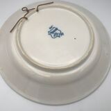 Wall plate in earthenware decorated with painting of flowers and bird 28 cm