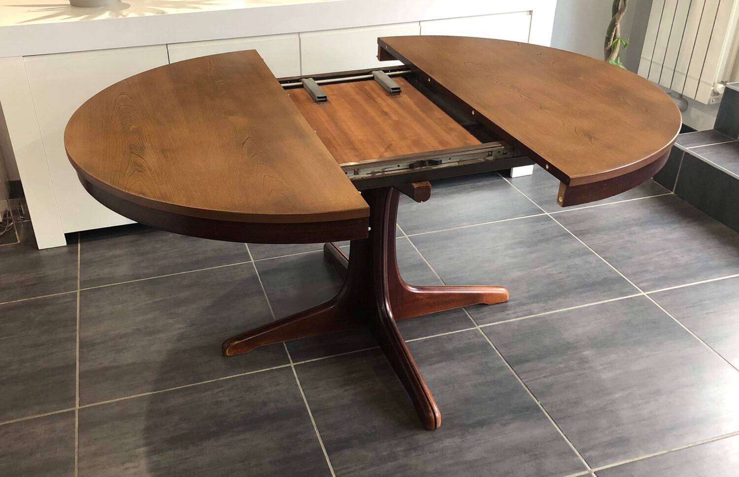 Baumann vintage extendable table 1970s