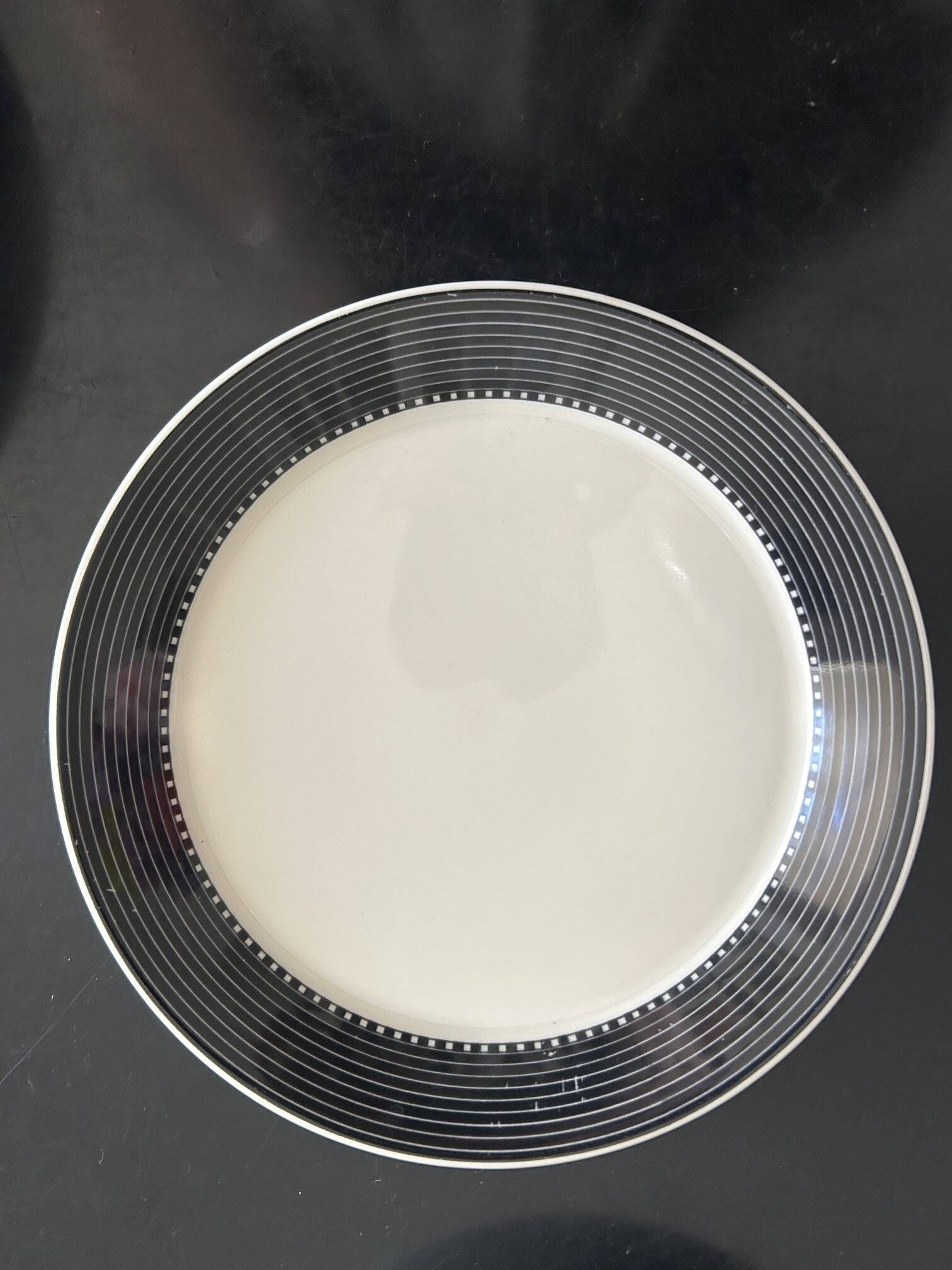 Scandinavian tableware service Arabia Teema, Finland.