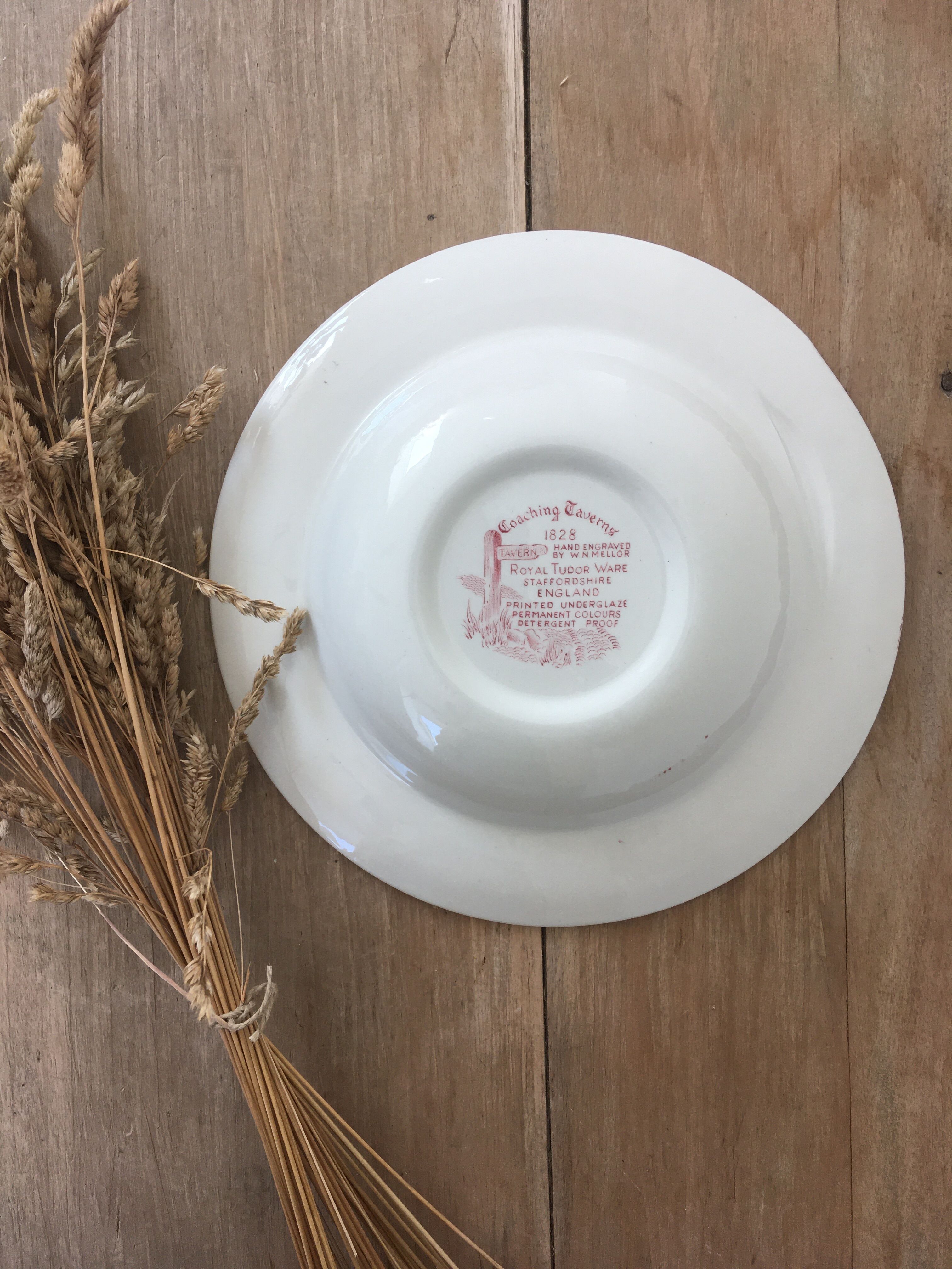 Red English plates