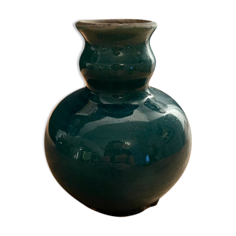 Vase en terre faïencée d’un magnifique émail bleu
