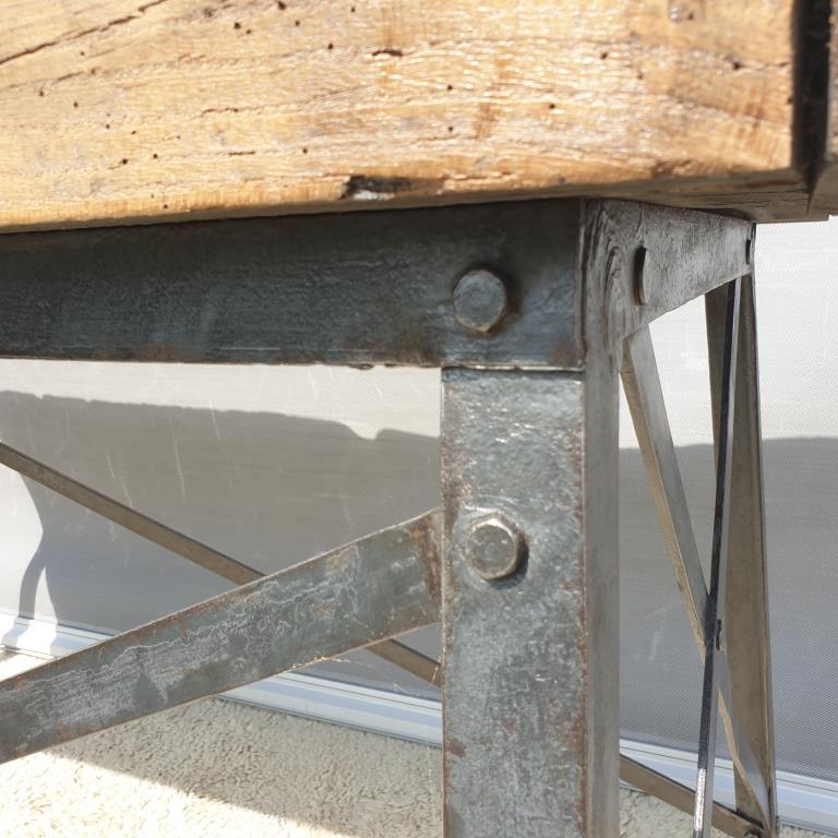 Eiffel metal base workshop with rivets