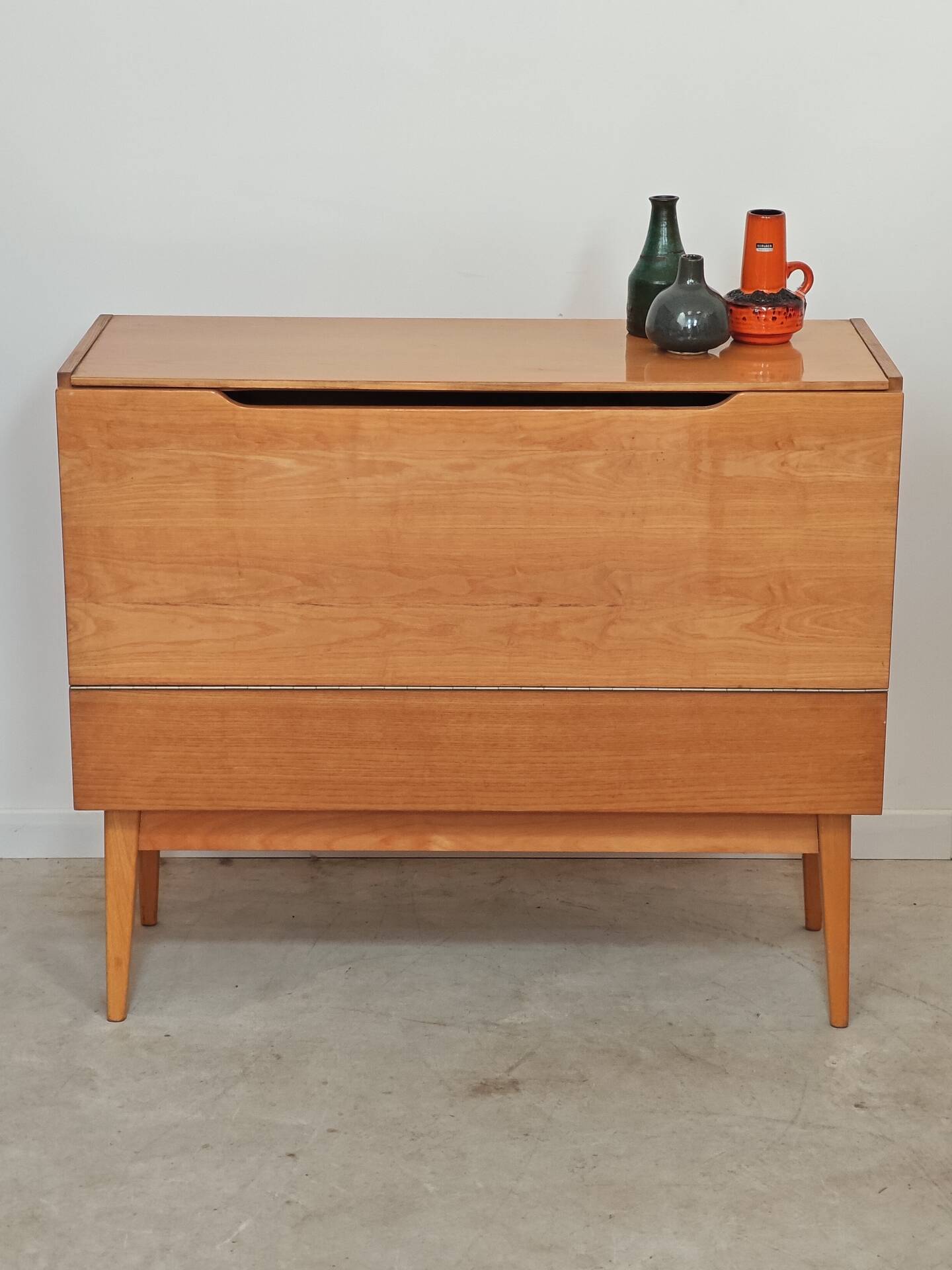 Storage chest with cover / mini bar by Landsman / Nepozitek 1960