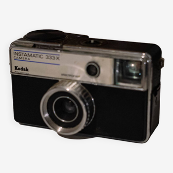 Appareil photo argentique Kodak Instamatic 333X avec étui d'origine