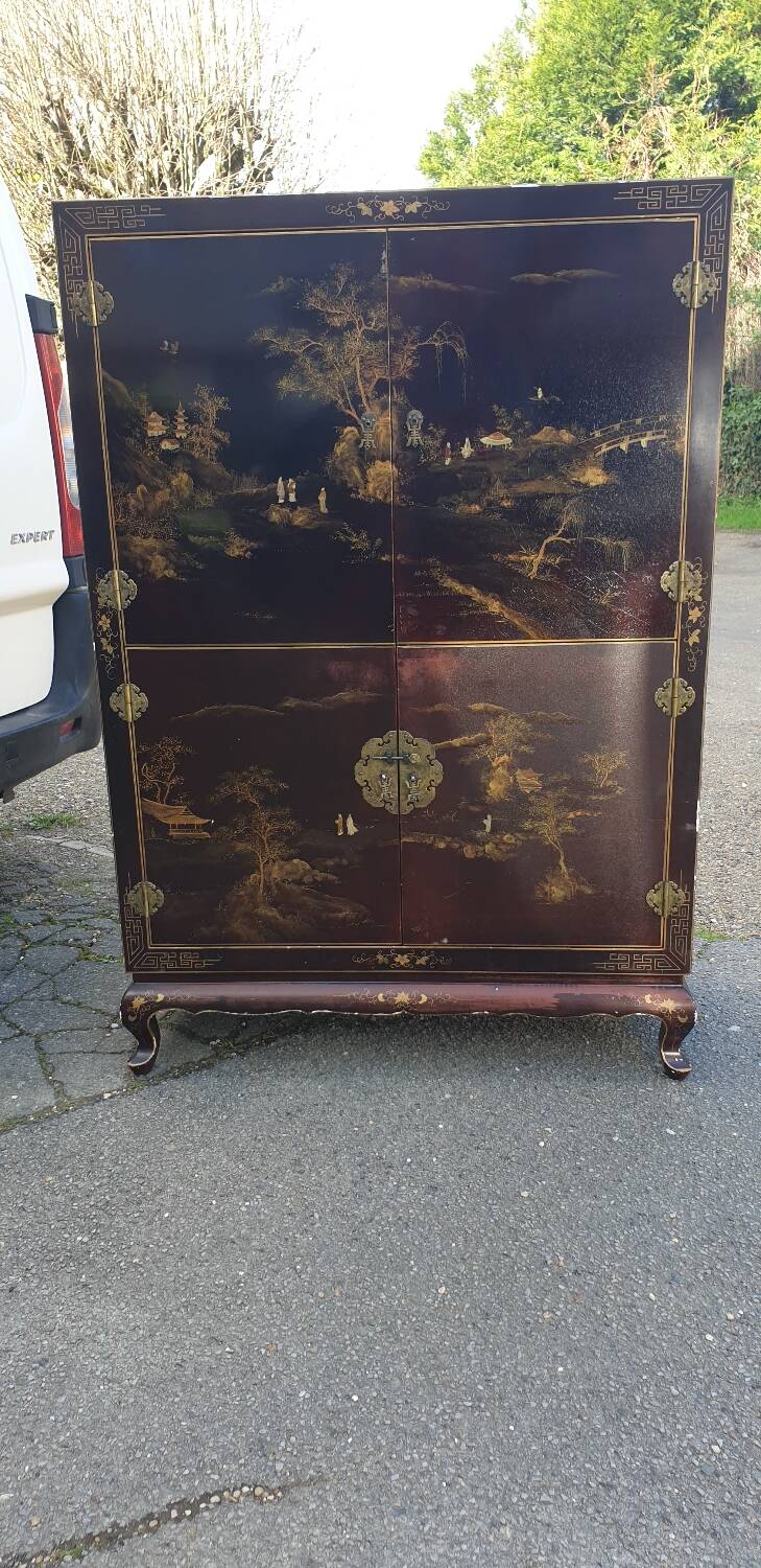 Chinese lacquer TV cabinet from the seventies