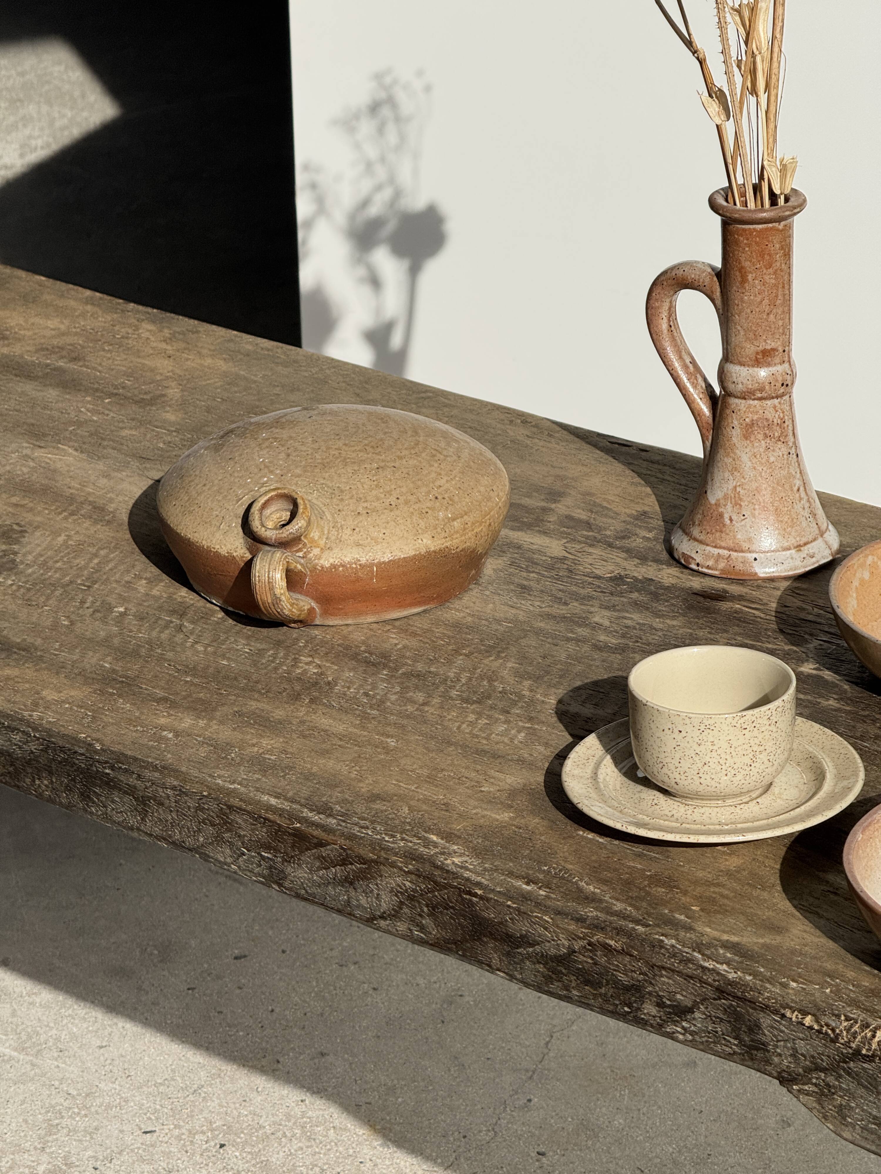 Round flat jar in old stoneware D20