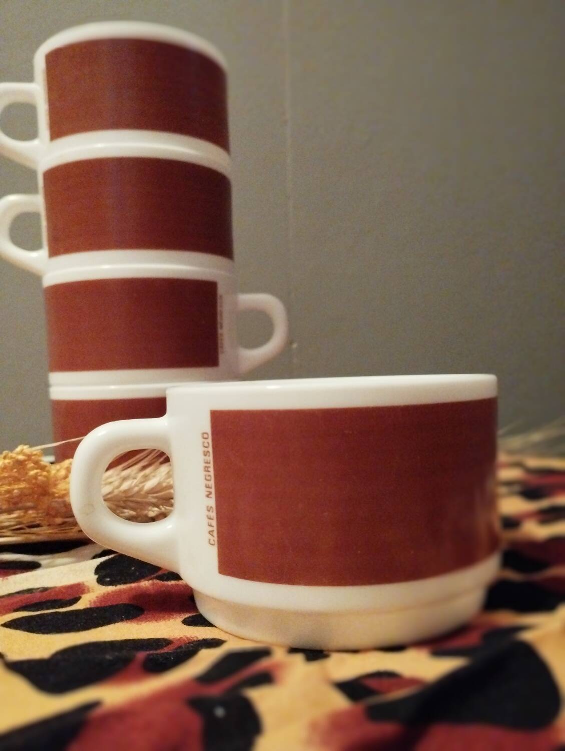 Set of 5 brown/white Negresco coffee cups, in opal glass from Arcopal, 1970