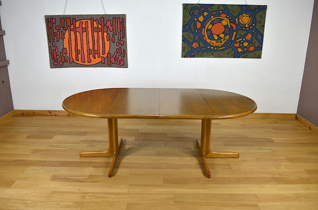 Lubke vintage 1960 Scandinavian design oval table