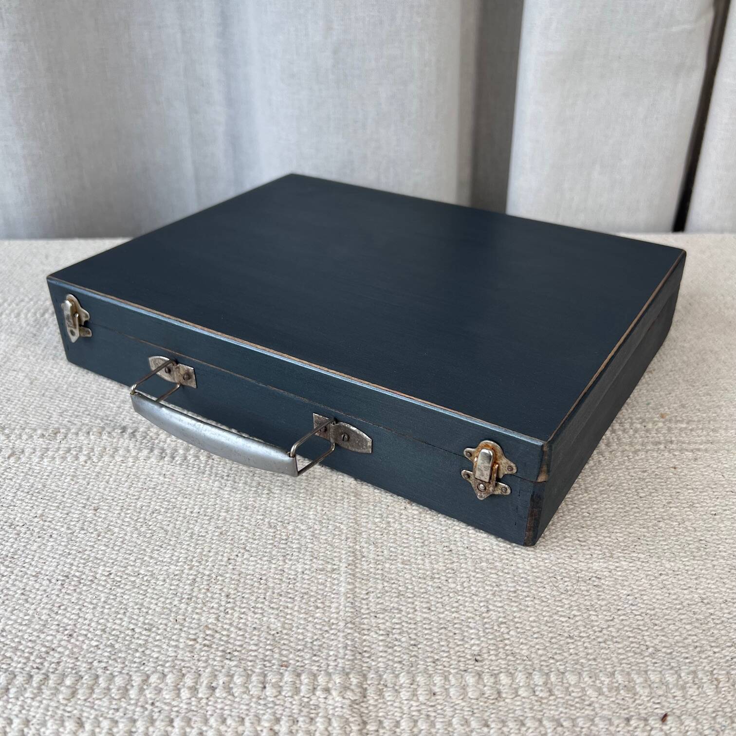 The painter's briefcase