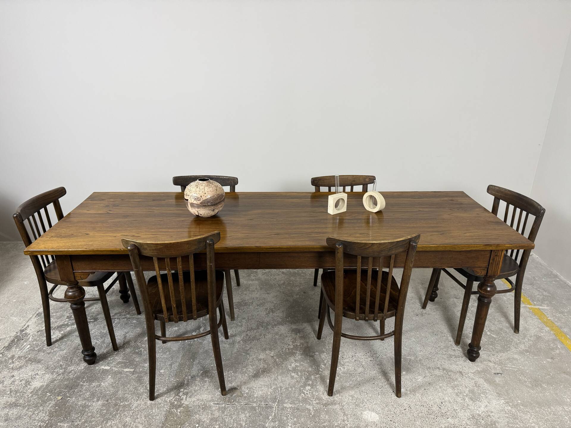 Grande table de ferme ancienne en chêne – 229 cm