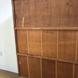 Shelf / display case